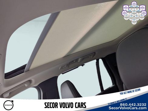 Certified 2024 Volvo XC90 T8 Ultimate AWD/4WD image 12