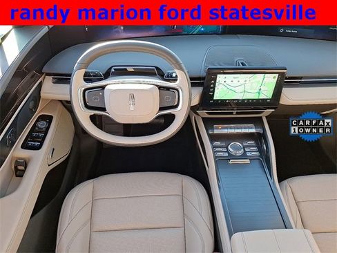 Used 2025 Lincoln Nautilus Premier w/ Equipment Group 102A image 11