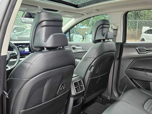 Certified 2025 Kia Sportage SX FWD image 14