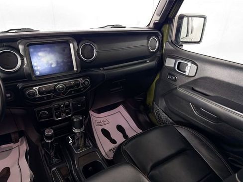 Used 2021 Jeep Wrangler Unlimited Sahara w/ Uconnect 4C Nav & Sound Group AWD/4WD image 23