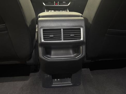 Used 2025 Volkswagen Atlas Cross Sport SE AWD/4WD image 20