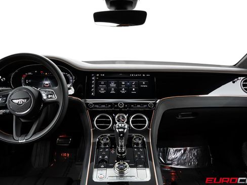 Used 2025 Bentley Continental GT AWD/4WD image 25
