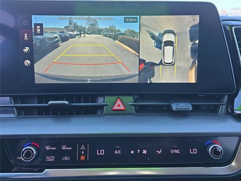 Used 2023 Kia Sportage SX image 20