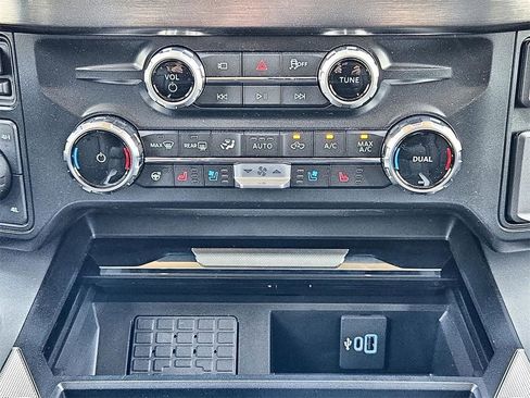 New 2025 Ford F250 Lariat w/ Lariat Ultimate Package image 15