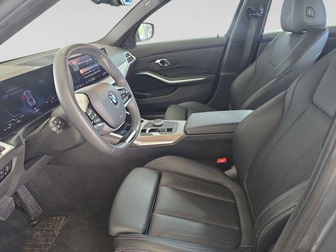 Used 2025 BMW 330i Sedan image 10