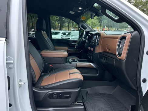 Used 2021 Chevrolet Silverado 2500 High Country w/ Z71 Off-Road Package image 22