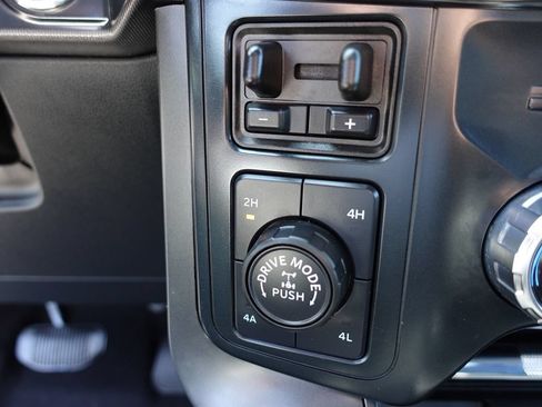 Used 2024 Ford F150 Lariat w/ Equipment Group 502A High AWD/4WD image 55