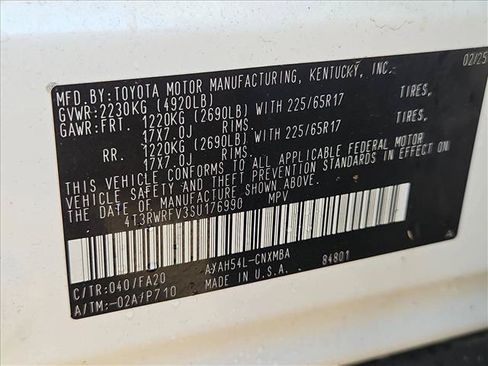 Used 2025 Toyota RAV4 XLE AWD/4WD image 17