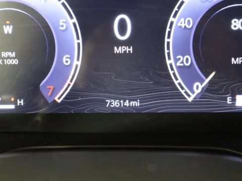Used 2023 Jeep Grand Cherokee Laredo w/ Luxury Tech Group I AWD/4WD image 42