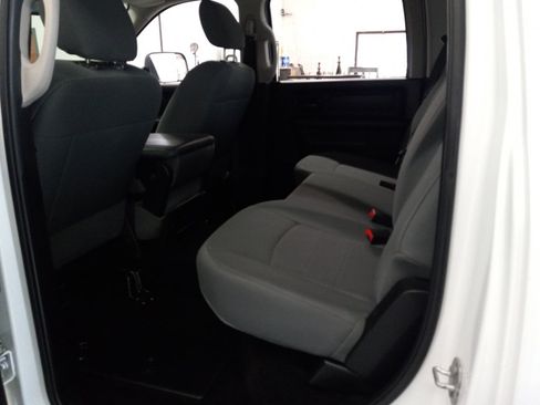 Used 2016 RAM 2500 Tradesman w/ Chrome Appearance Group AWD/4WD image 13