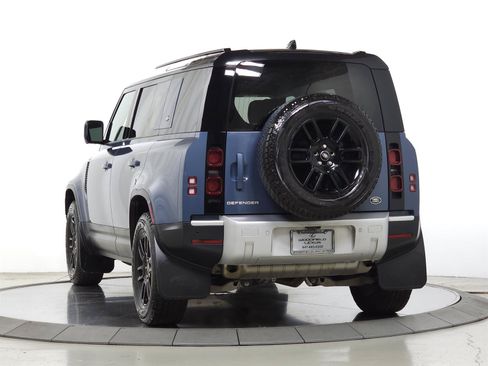 Used 2022 Land Rover Defender 110 S AWD/4WD image 6