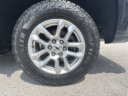 Used 2022 Chevrolet Silverado 1500 RST AWD/4WD image 36