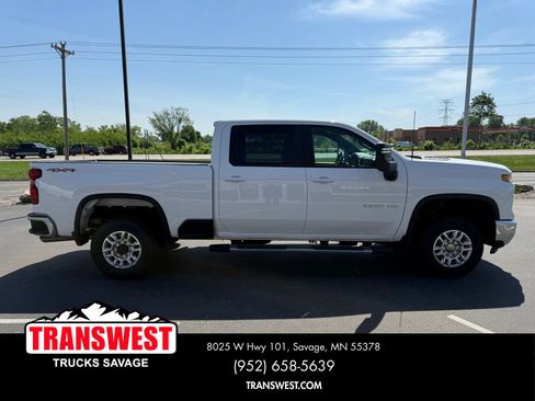 Used 2025 Chevrolet Silverado 2500 LT w/ Convenience Package AWD/4WD image 15