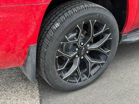 Used 2018 Chevrolet Suburban LS w/ Max Trailering Package AWD/4WD image 36