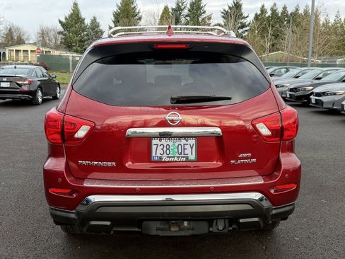 Used 2019 Nissan Pathfinder Platinum image 7