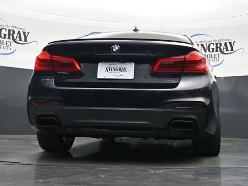 Used 2018 BMW M550i xDrive image 22