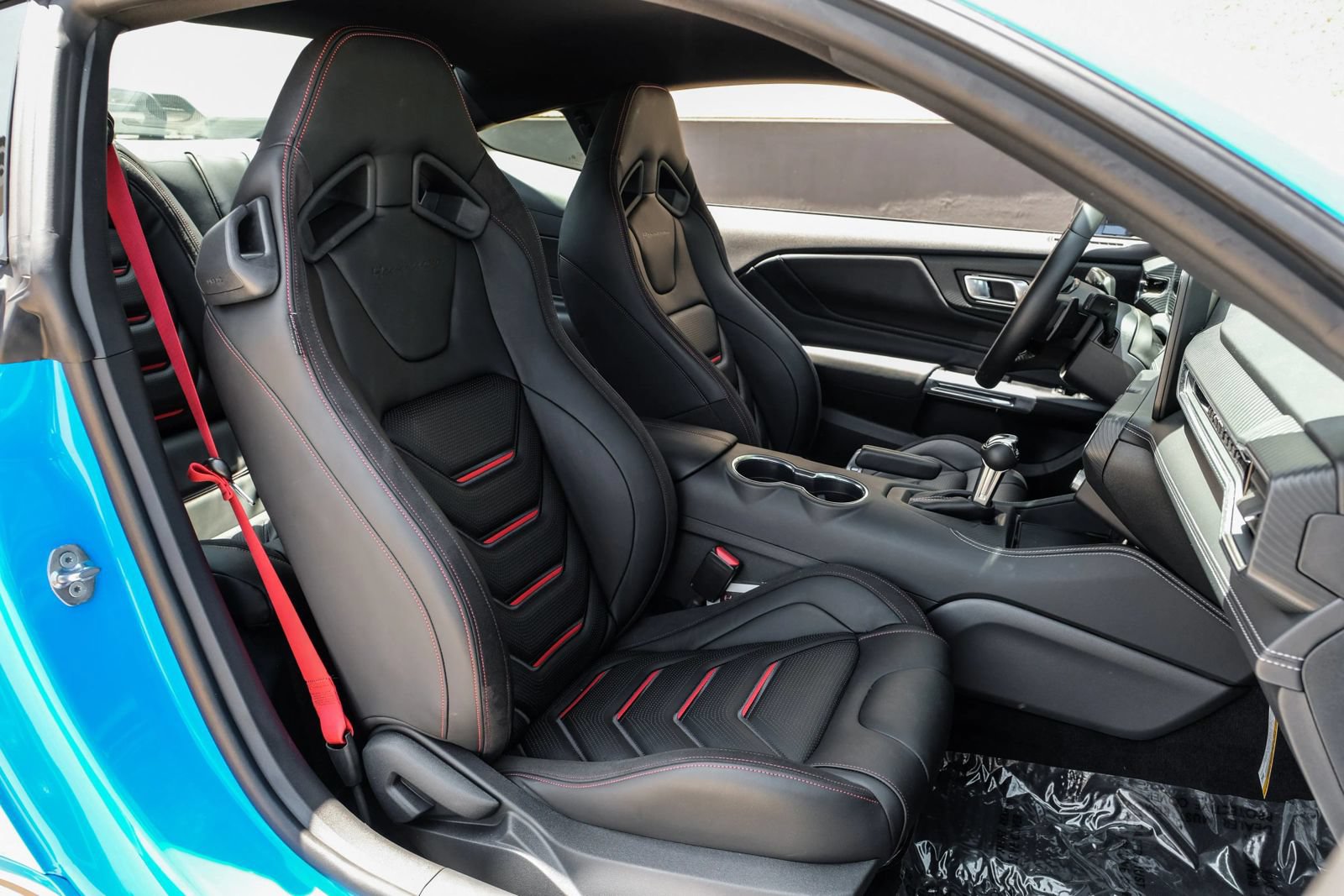 Used 2025 Ford Mustang GT Premium w/ GT Performance Package RWD image 27