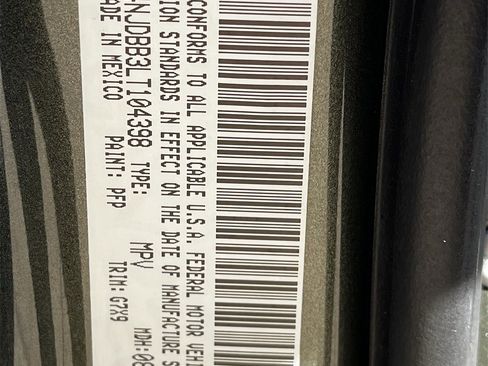 Used 2020 Jeep Compass Latitude w/ Cold Weather Group image 29