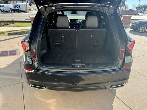 Used 2022 Acura MDX A-Spec image 38