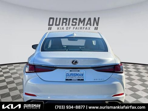 Used 2022 Lexus ES 350 w/ Accessory Package image 4