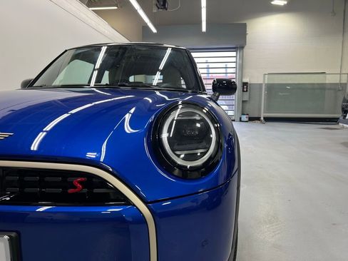 Certified 2025 MINI Cooper S image 9