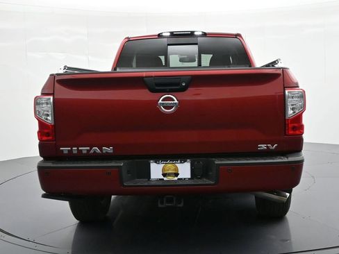 Used 2019 Nissan Titan SV w/ SV Convenience Package RWD image 7