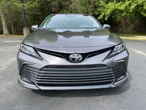 Used 2024 Toyota Camry LE w/ Convenience Package image 3