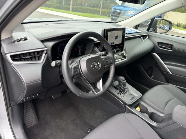 Certified 2026 Toyota Corolla Cross LE FWD image 11