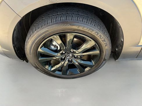 Used 2024 MAZDA CX-30 Carbon image 32