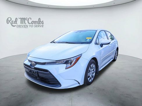 Used 2026 Toyota Corolla LE FWD image 1