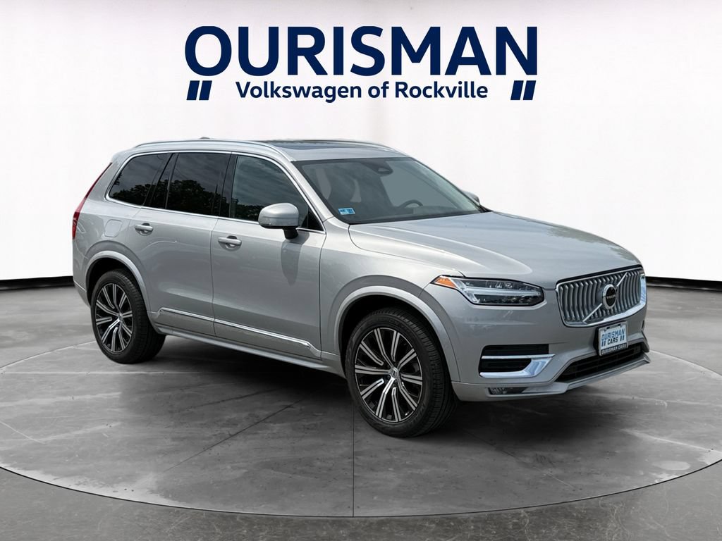 Used 2025 Volvo XC90 B5 Core AWD/4WD image 1