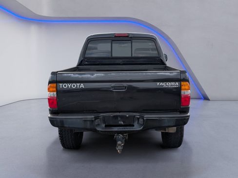 Used 2004 Toyota Tacoma PreRunner image 8