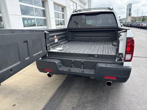 Used 2023 Honda Ridgeline RTL image 9