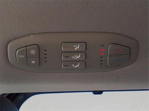 Used 2017 Kia Sedona LX w/ LX Essentials Premium Package image 28