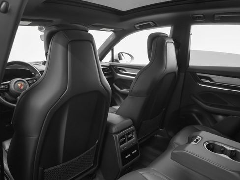 Certified 2025 Porsche Macan 4 Electric image 50