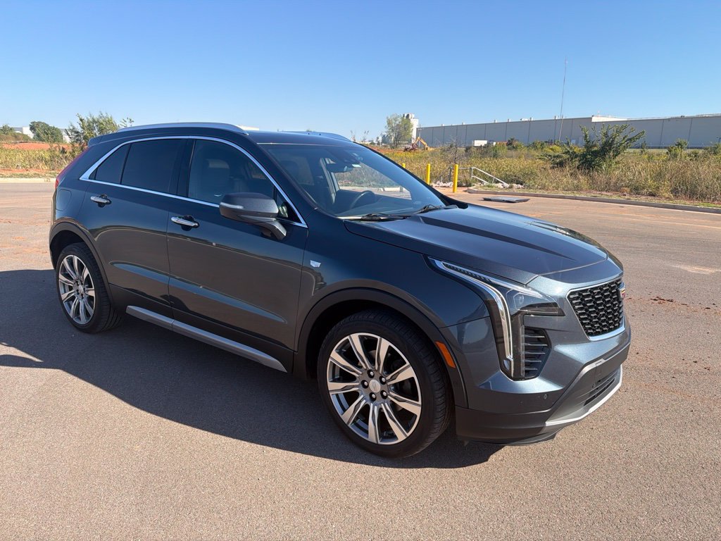 Used 2019 Cadillac XT4 Premium Luxury AWD/4WD image 3