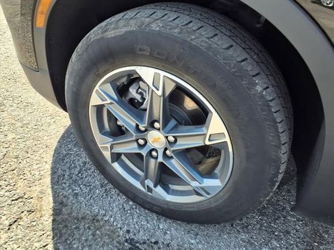 Used 2025 Chevrolet Blazer LT image 41