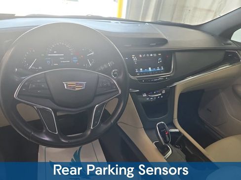 Used 2019 Cadillac XT5 FWD image 7