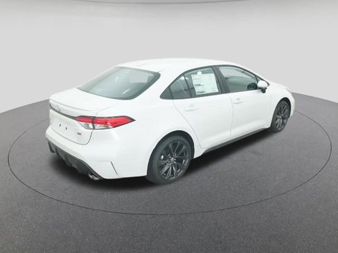 New 2026 Toyota Corolla SE image 9