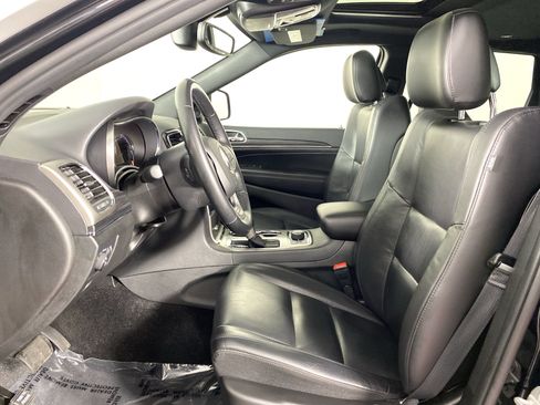 Used 2022 Jeep Grand Cherokee Limited AWD/4WD image 17