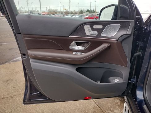 Used 2020 Mercedes-Benz GLE 350 4MATIC image 9