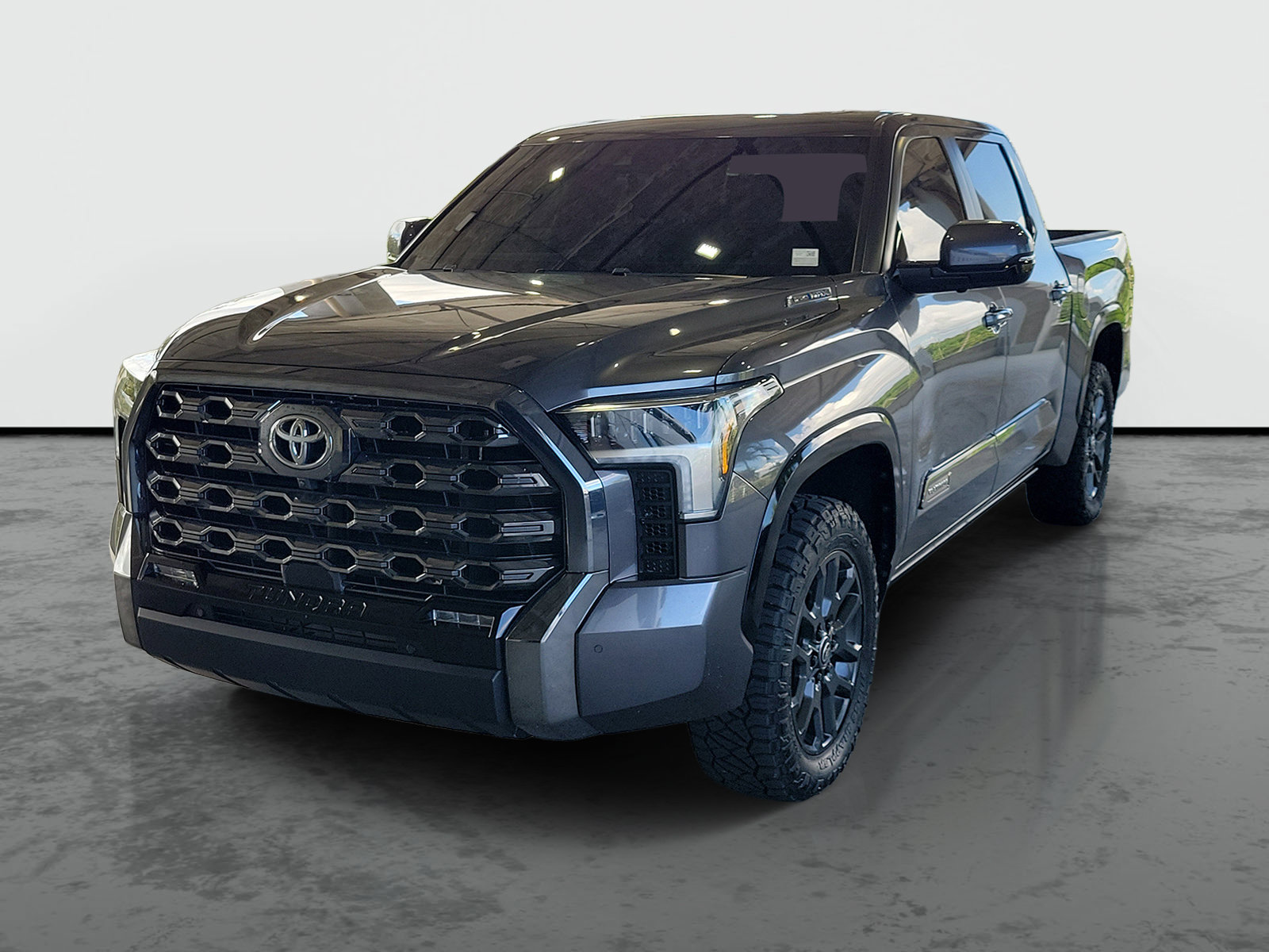 Used 2025 Toyota Tundra Platinum AWD/4WD image 4