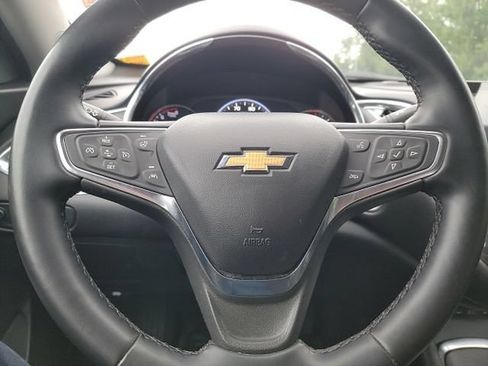 Used 2024 Chevrolet Malibu LT FWD image 15