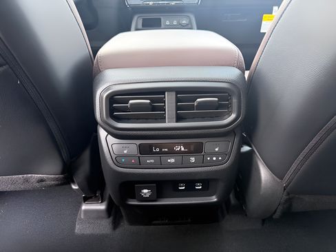 New 2026 Honda Pilot Elite image 12