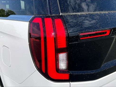 Used 2025 Ford Expedition Max Platinum AWD/4WD image 35