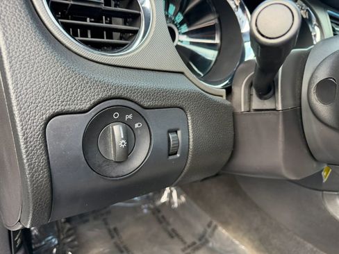 Used 2013 Ford Mustang Coupe RWD image 15