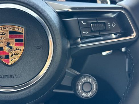 New 2026 Porsche Macan image 28