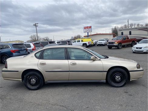 Used 2005 Chevrolet Impala Sedan w/ Police Pkg image 4