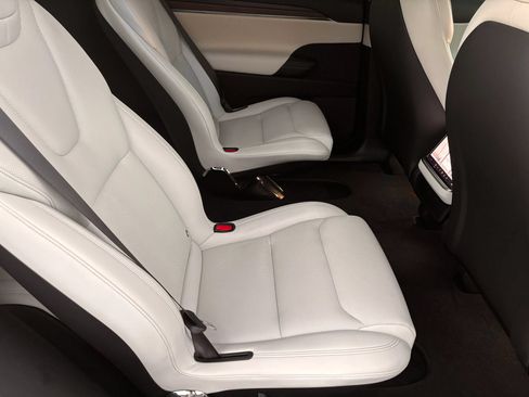 Used 2023 Tesla Model X AWD/4WD image 13