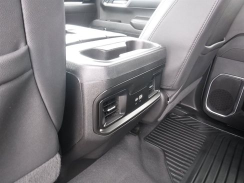 Used 2022 Chevrolet Silverado 1500 LT w/ Z71 Off-Road Package image 13